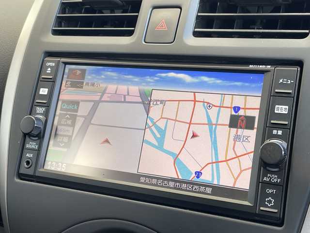 日産 マーチ 12X Vセレクション 愛知県 2017(平29)年 8.3万km ブリリアントシルバー 純正ナビ/アルミホイール/ドライブレコーダー/ＥＴＣ/フルセグ/ＣＤ/Bluetooth/スマートキー/プッシュスタート/横滑り防止装置/アイドリングストップ/純正フロアマット