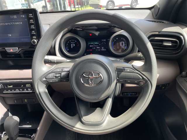 トヨタ ヤリス G 愛知県 2020(令2)年 1.6万km センシュアルレッドマイカ 純正8型ディズプレイオーディオ/全方位カメラ/バックカメラ/コーナーセンサー/LEDヘッドライト/オートマチックハイビーム/ETC/衝突軽減システム/Bluetooth/ステアリングスイッチ/スマートキー/プッシュスタート