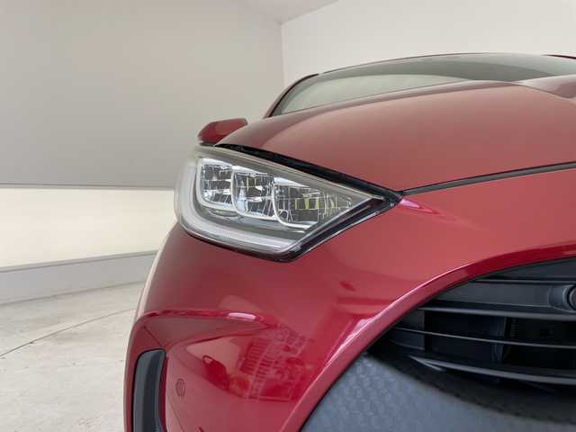 トヨタ ヤリス G 愛知県 2020(令2)年 1.6万km センシュアルレッドマイカ 純正8型ディズプレイオーディオ/全方位カメラ/バックカメラ/コーナーセンサー/LEDヘッドライト/オートマチックハイビーム/ETC/衝突軽減システム/Bluetooth/ステアリングスイッチ/スマートキー/プッシュスタート