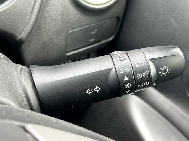 日産 デイズ ハイウェイスターG 千葉県 2014(平26)年 9.4万km プレミアムパープルP ナビＭＣ３１３Ｄ－Ｗ　全方位カメ　フルセグＴＶ　Ｂｔ　ＤＶＤ　オートライト　ハロゲンライト　フォグ　ドアバイザー　１５インチＡＷ　純正フロアマット　パワーステアリング　パワーウィンドウ　エアバックＷ