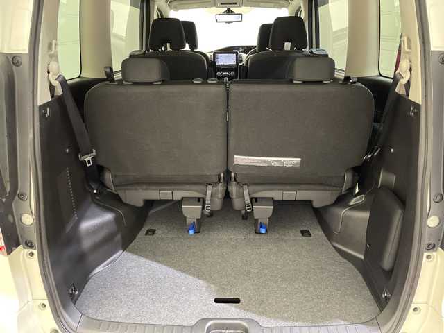 日産 セレナ e－パワー ハイウェイスター V 愛媛県 2022(令4)年 3.1万km ブリリアントホワイトパール １０型ナビ/フルセグ／Ｂｌｕｅｔｏｏｔｈ／USB/全方位カメラ/後席モニター/衝突軽減ブレーキ/レーダークルーズコントロール/ＥＴＣ/前方ドライブレコーダー/両側パワースライドドア/前後コーナーセンサー/レーンキープアシスト/前方ドライブレコーダー/DN席シートヒーター/LEDヘッドライト