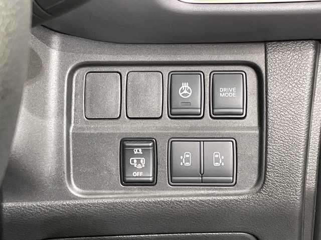 日産 セレナ e－パワー ハイウェイスター V 愛媛県 2022(令4)年 3.1万km ブリリアントホワイトパール １０型ナビ/フルセグ／Ｂｌｕｅｔｏｏｔｈ／USB/全方位カメラ/後席モニター/衝突軽減ブレーキ/レーダークルーズコントロール/ＥＴＣ/前方ドライブレコーダー/両側パワースライドドア/前後コーナーセンサー/レーンキープアシスト/前方ドライブレコーダー/DN席シートヒーター/LEDヘッドライト