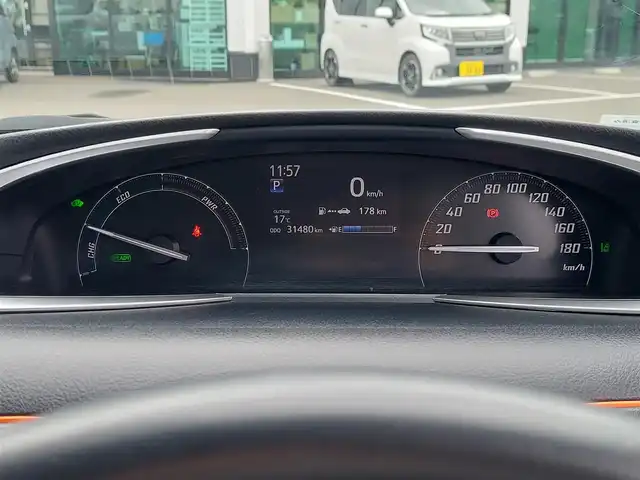 トヨタ シエンタ ハイブリッド G 東京都 2022(令4)年 3.2万km ブラックマイカ トヨタセーフティセンス/・プリクラッシュセーフティ/・レーンディパーチャーアラート/・オートマチックハイビーム/・クルーズコントロール/プッシュスタート/社外ナビ/バックカメラ/ドライブレコーダー/両側パワースライドドア/純正フロアマット/LEDヘッドライト/スマートキー