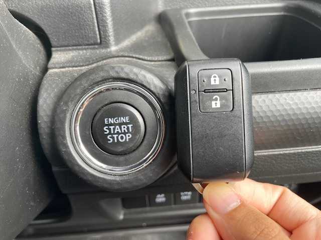 スズキ クロスビー HYBRID MX 静岡県 2019(平31)年 2.7万km スーパーブラックパール 3トーンコーディネート 社外オーディオ/社外フロアマット/スマートキー/プッシュスタート/アイドリングストップ/キセノン/ドライブレコーダー前