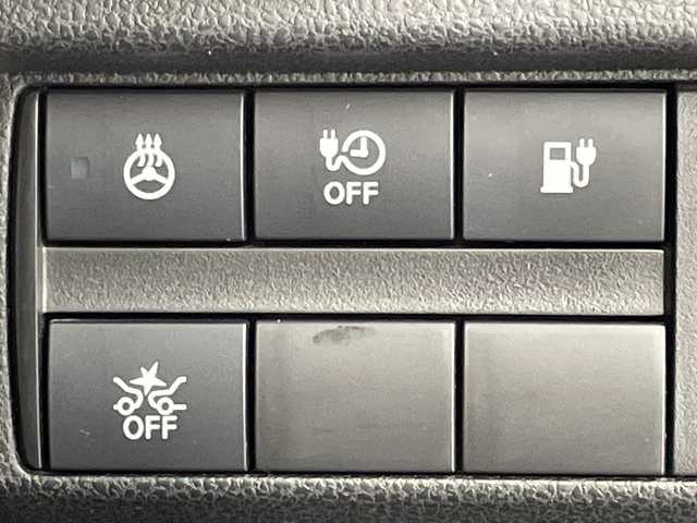 日産 リーフ X 岐阜県 2021(令3)年 2.8万km ブリリアントホワイトパール 純正ナビ/Bluetooth/USB/HDMI/フルセグTV/バックカメラ/エマージェンシーブレーキ/車線逸脱警報/道路標識表示/コーナーセンサー/シートヒーター/ステアリングヒーター/ビルトインETC/ドライブレコーダー/オートLEDヘッドライト/プッシュスタート/純正16インチアルミホイール