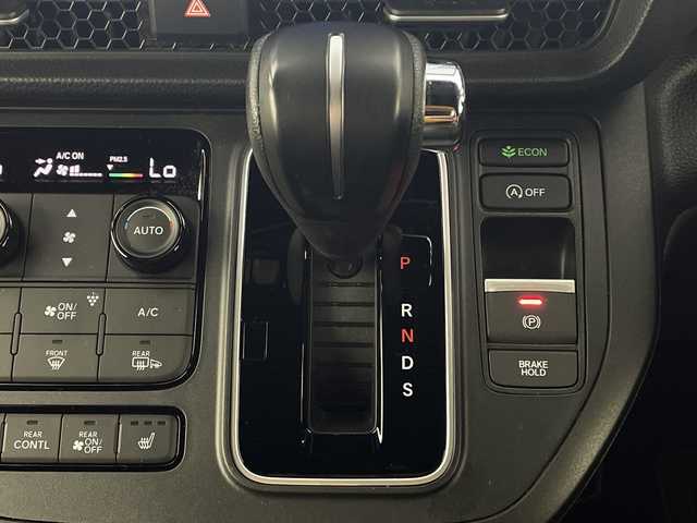 ホンダ ステップワゴン スパーダ 新潟県 2023(令5)年 1.8万km クリスタルブラックパール ギャザズ11.4型メモリナビ/CD/DVD/BT/バックカメラ/ETC/フルセグ/純正15型フリップダウンモニター/両側パワースライドドア/パワーテールゲート/オートクルーズ/シートヒーター　D席/N席/純正アルミ16インチ/ホンダセンシング/ハーフレザーシート