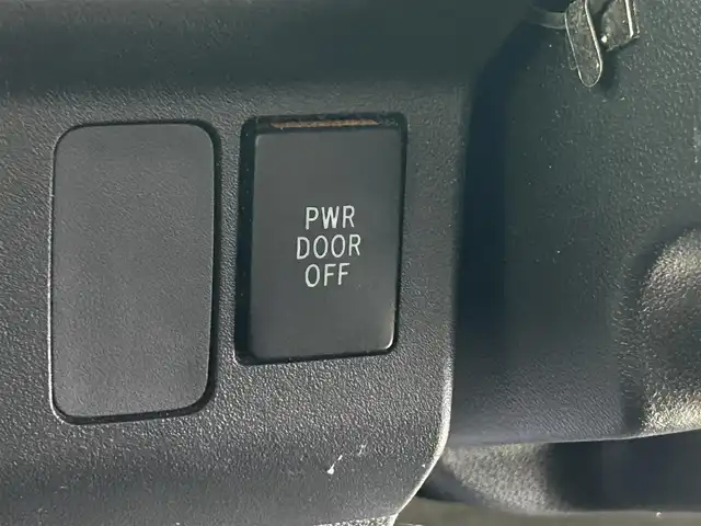 ダイハツ ウェイク G ターボ SA Ⅱ 群馬県 2016(平28)年 6.4万km ブラックマイカメタリック ７インチナビ　バックカメラ　衝突軽減システム　横滑り防止両側パワースライドドア　ドライブレコーダー　ETC スマートキー　プッシュスタート　純正フロアマット　純正アルミホイール　禁煙車