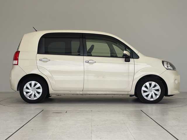 トヨタ ポルテ F 愛知県 2019(平31)年 4万km クリームベージュ 純正ナビ/片側パワースライド/バックカメラ/レーンキープアシスト/オートマチックハイビーム/ドライブレコーダー/ＥＴＣ/ステアリングスイッチ/スマートキー/プッシュスタート