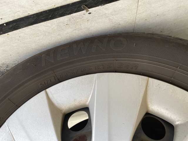 トヨタ ポルテ F 愛知県 2019(平31)年 4万km クリームベージュ 純正ナビ/片側パワースライド/バックカメラ/レーンキープアシスト/オートマチックハイビーム/ドライブレコーダー/ＥＴＣ/ステアリングスイッチ/スマートキー/プッシュスタート