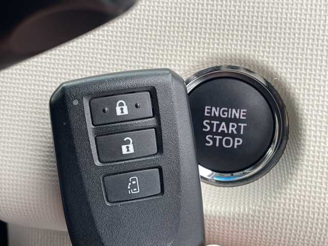 トヨタ ポルテ F 愛知県 2019(平31)年 4万km クリームベージュ 純正ナビ/片側パワースライド/バックカメラ/レーンキープアシスト/オートマチックハイビーム/ドライブレコーダー/ＥＴＣ/ステアリングスイッチ/スマートキー/プッシュスタート