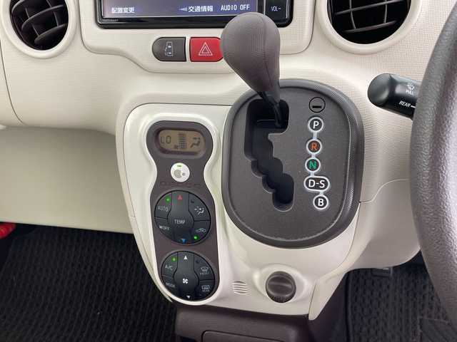 トヨタ ポルテ F 愛知県 2019(平31)年 4万km クリームベージュ 純正ナビ/片側パワースライド/バックカメラ/レーンキープアシスト/オートマチックハイビーム/ドライブレコーダー/ＥＴＣ/ステアリングスイッチ/スマートキー/プッシュスタート