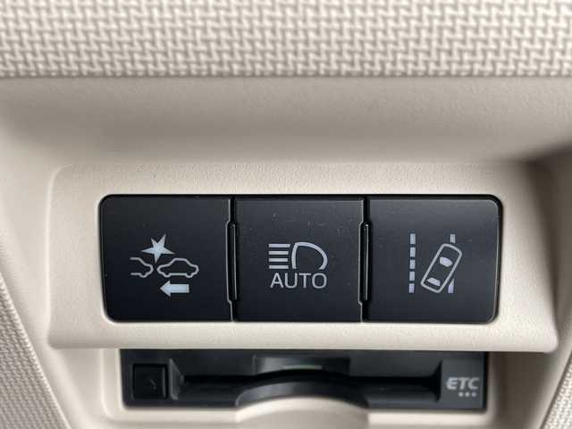 トヨタ ポルテ F 愛知県 2019(平31)年 4万km クリームベージュ 純正ナビ/片側パワースライド/バックカメラ/レーンキープアシスト/オートマチックハイビーム/ドライブレコーダー/ＥＴＣ/ステアリングスイッチ/スマートキー/プッシュスタート