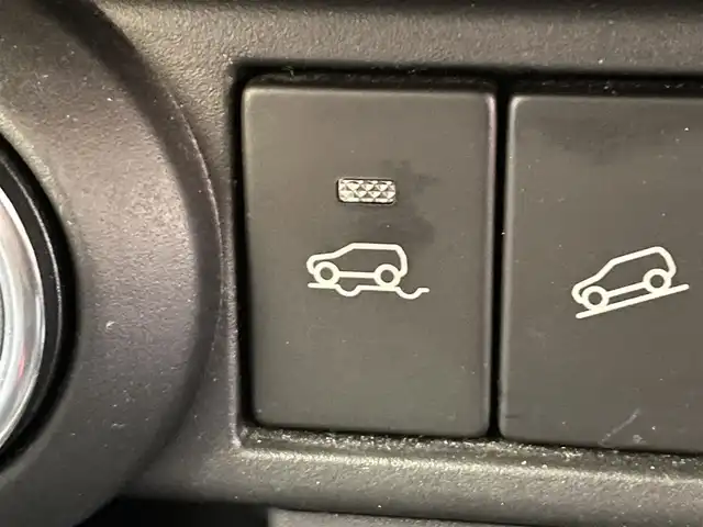 スズキ イグニス ハイブリッド MZ 岩手県 2016(平28)年 7.9万km ヘリオスゴールドパールメタリック/ブラック2トーン ４WD/メーカーオプション セーフティパッケージ/デュアルカメラブレーキサポート/車線逸脱警報/誤発進抑制機能/先行車発信お知らせ機能/ふらつき警報機能/横滑り防止装置/アイドリングストップ/クルーズコントロール/ヒルディセントコントロール/グリップコントロール/前席シートヒーター/パドルシフト/純正ナビ/ワンセグTV/バックカメラ/ETC/LEDヘッドライト/フロント・リヤフォグランプ/純正16インチアルミホイール