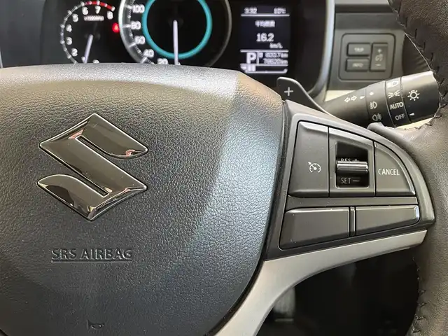 スズキ イグニス ハイブリッド MZ 岩手県 2016(平28)年 7.9万km ヘリオスゴールドパールメタリック/ブラック2トーン ４WD/メーカーオプション セーフティパッケージ/デュアルカメラブレーキサポート/車線逸脱警報/誤発進抑制機能/先行車発信お知らせ機能/ふらつき警報機能/横滑り防止装置/アイドリングストップ/クルーズコントロール/ヒルディセントコントロール/グリップコントロール/前席シートヒーター/パドルシフト/純正ナビ/ワンセグTV/バックカメラ/ETC/LEDヘッドライト/フロント・リヤフォグランプ/純正16インチアルミホイール