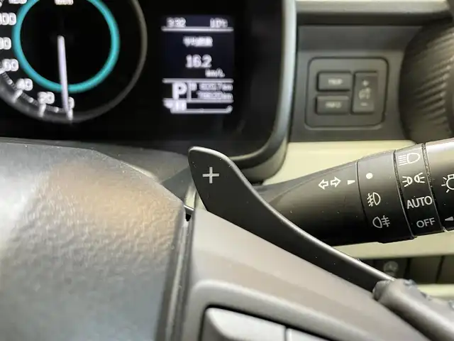 スズキ イグニス ハイブリッド MZ 岩手県 2016(平28)年 7.9万km ヘリオスゴールドパールメタリック/ブラック2トーン ４WD/メーカーオプション セーフティパッケージ/デュアルカメラブレーキサポート/車線逸脱警報/誤発進抑制機能/先行車発信お知らせ機能/ふらつき警報機能/横滑り防止装置/アイドリングストップ/クルーズコントロール/ヒルディセントコントロール/グリップコントロール/前席シートヒーター/パドルシフト/純正ナビ/ワンセグTV/バックカメラ/ETC/LEDヘッドライト/フロント・リヤフォグランプ/純正16インチアルミホイール