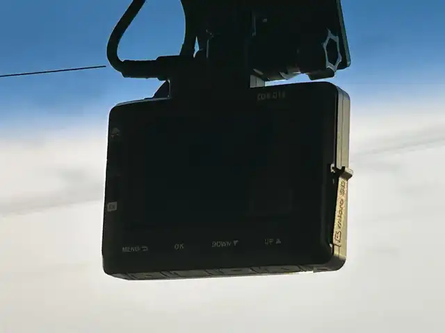 ホンダ Ｎ ＢＯＸ カスタム G L ターボ ホンダセンシング 愛媛県 2018(平30)年 7.8万km プレミアムベルベットパープル・パール ディーラーOP純正ナビ/BT/AM・FM/CD/DVD/フルセグTV/ビルトインETC/前後ドライブレコーダー/バックカメラ/クルーズコントロール/レーンキープアシスト/衝突軽減システム/横滑り防止装置/両側パワースライドドア/純正アルミホイール/純正フロアマット/LEDヘッドライト/フォグランプ