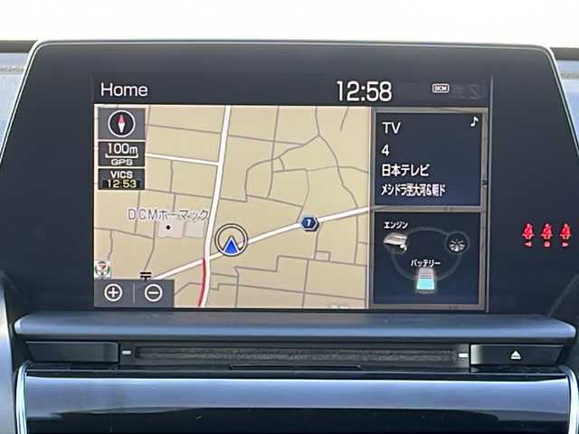 トヨタ クラウン ハイブリッド RS アドバンス 茨城県 2018(平30)年 5.2万km ホワイトパールクリスタルシャイン 純正SDナビ(Bluetooth/CD/DVDアラウンドビューモニター/フルセグTV)/クルーズコントロール/ドライブレコーダー/パワーシート/レザーシート/ETC2.0/横滑り防止装置/コーナーセンサー/レーンキープアシスト/LEDオートライト/オートマチックハイビーム/カーテンエアバッグ/MTモード付AT/パーキングアシスト/冷房AAC/純正フロアマット/純正エアロ/18インチ純正アルミホイール