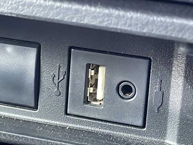 トヨタ クラウン ハイブリッド RS アドバンス 茨城県 2018(平30)年 5.2万km ホワイトパールクリスタルシャイン 純正SDナビ(Bluetooth/CD/DVDアラウンドビューモニター/フルセグTV)/クルーズコントロール/ドライブレコーダー/パワーシート/レザーシート/ETC2.0/横滑り防止装置/コーナーセンサー/レーンキープアシスト/LEDオートライト/オートマチックハイビーム/カーテンエアバッグ/MTモード付AT/パーキングアシスト/冷房AAC/純正フロアマット/純正エアロ/18インチ純正アルミホイール