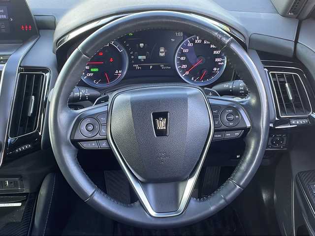 トヨタ クラウン ハイブリッド RS アドバンス 茨城県 2018(平30)年 5.2万km ホワイトパールクリスタルシャイン 純正SDナビ(Bluetooth/CD/DVDアラウンドビューモニター/フルセグTV)/クルーズコントロール/ドライブレコーダー/パワーシート/レザーシート/ETC2.0/横滑り防止装置/コーナーセンサー/レーンキープアシスト/LEDオートライト/オートマチックハイビーム/カーテンエアバッグ/MTモード付AT/パーキングアシスト/冷房AAC/純正フロアマット/純正エアロ/18インチ純正アルミホイール