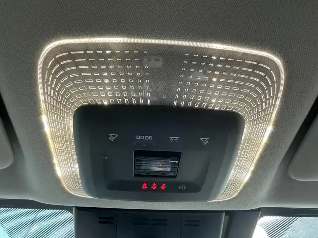 トヨタ プリウス Z 香川県 2024(令6)年 2.6万km アティチュードブラックマイカ 登録時走行距離：25892km/メーカー純正12.3型メモリナビ/　BT接続　フルセグTV/全方位カメラ/パーキングサポート/プリクラッシュセーフティシステム/レーダークルーズコントロール/レーンキープアシスト/クリアランスソナー/ブラインドスポットモニター/オートハイビーム/LEDヘッドライト/オートライト/ブラックレザーシート/シートヒーター/シートベンチレーション/パワーシート/シートメモリ/革巻きステアリング/ステアリングスイッチ/ステアリングヒーター/AC100V充電/置くだけ充電/ビルトインETC2.0/プッシュスタート/スマートキー