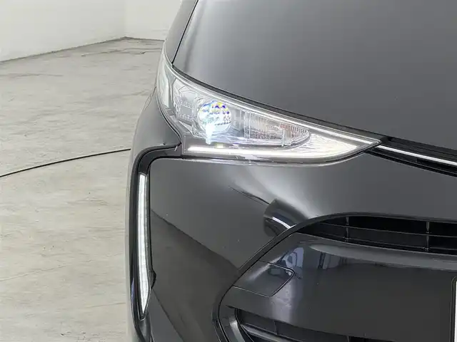 トヨタ エスティマ アエラス プレミアム 福岡県 2018(平30)年 3.2万km ブラック ワンオーナー　/後席モニター　/純正ナビ／フルセグＴＶ　/バックカメラ　/ビルトインETC　/前方ドライブレコーダー　/クルーズコントロール　/衝突被害軽減ブレーキ　/レーンキープ　/両側電動スライドドア　/ハーフレザーシート　/パワーシート　/純正１８インチＡＷ　/LEDヘッドライト