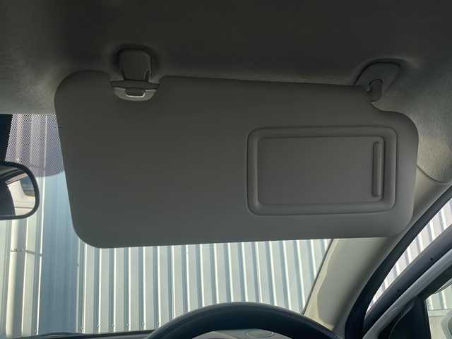 マツダ マツダ２ 15C 三重県 2020(令2)年 3.7万km アークティックホワイト 純正コネクトナビ/バックカメラ/ＢＳＭ/レーンキープアシスト/コーナーセンサー/パーキングセンサー/アイドリングストップ/ステアスイッチ/ＭＴモード/衝突被害軽減システム/ＬＥＤオートライト/ＵＳＢ入力ポート/ＡＵＸ/電動格納ミラー/禁煙車