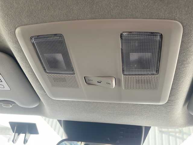 マツダ マツダ２ 15C 三重県 2020(令2)年 3.7万km アークティックホワイト 純正コネクトナビ/バックカメラ/ＢＳＭ/レーンキープアシスト/コーナーセンサー/パーキングセンサー/アイドリングストップ/ステアスイッチ/ＭＴモード/衝突被害軽減システム/ＬＥＤオートライト/ＵＳＢ入力ポート/ＡＵＸ/電動格納ミラー/禁煙車