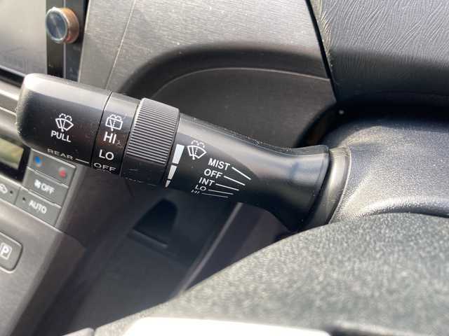 トヨタ プリウス S　マイコーデ 岐阜県 2013(平25)年 6.4万km ボルドーマイカメタリック 【登録時走行距離：63301km】/純正7型ナビ/フルセグTV/バックカメラ/純正フロアマット/純正ドアバイザー/純正アルミホイール/ビルトインETC/Bluetooth/オートエアコン/プッシュスタート/スマートキー/電動格納ミラー