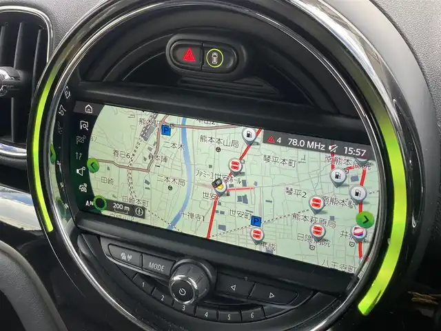 ＭＩＮＩ ミニ クロスオーバー クーパー D 熊本県 2019(令1)年 4.6万km ライトホワイト ・スマートキー/・プッシュスタート/・インテリジェントセーフティ/・クルーズコントロール(追従式)/・純正HDDナビ/　【Bluetooth・USB・】/・バックカメラ/・ミラー一体型ETC/・純正ドライブレコーダー(前後録画)/・パワーバックドア/・LEDヘッドランプ/・LEDフォグランプ/・純正マット