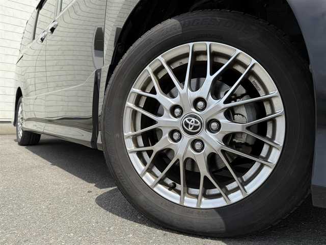トヨタ ノア ハイブリッド Si ダブルバイビーⅡ 福岡県 2021(令3)年 1.9万km ブラック 純正10型SDナビ(フルセグ/CD/DVD/BT)バックモニター後席モニタートヨタセーフティーセンスコーナーセンサー両側パワスラドラレコETCシートヒーターUSBポート純正フロアマット純正LEDヘッドライト純正16インチアルミホイール