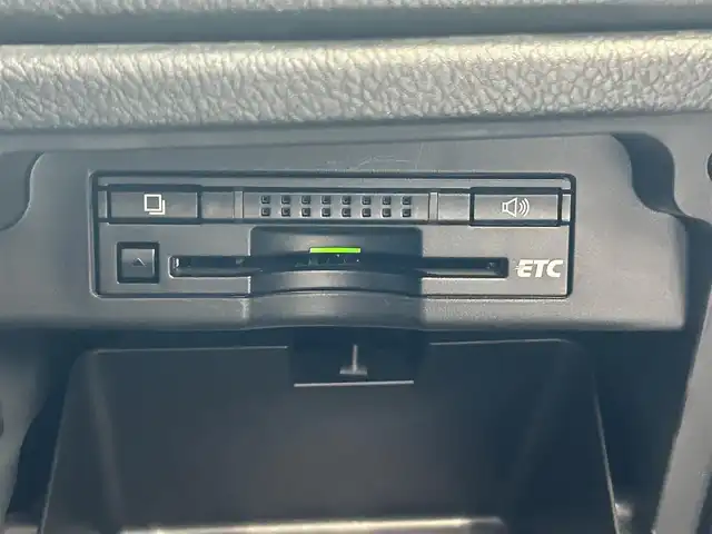トヨタ ヴォクシー ZS 煌Ⅱ 沖縄県 2012(平24)年 7万km ホワイトパールクリスタルシャイン (株)IDOMが運営する【じしゃロンOO店】の自社ローン専用車両になりますこちらは現金またはオートローンご利用時の価格です。自社ローンご希望の方は別途その旨お申付け下さい/・プッシュスタート /・純正ナビ /・TV /・バックカメラ /・ETC　/・Bluetooth接続　/・ドライブレコーダー　/・フリップダウンモニター　/・両側パワースライドドア　/・純正アルミホイール　/・純正フロアマット　