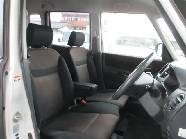 日産 ルークス ハイウェイスター ターボ 千葉県 2011(平23)年 8.6万km スノーパールホワイト 純正ナビ、ワンセグTV/純正オーディオ【CD/SD】/両側パワースライドドア/HIDヘッドライト&ハロゲンフォグ/革巻きステアリング/電動格納ウィンカーミラー/プッシュスタート/ETC、スペアキー/取扱説明書/新車時保証書/日産整備記録簿(H24~R6迄毎年有り)