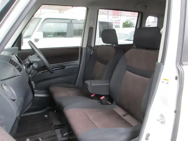 日産 ルークス ハイウェイスター ターボ 千葉県 2011(平23)年 8.6万km スノーパールホワイト 純正ナビ、ワンセグTV/純正オーディオ【CD/SD】/両側パワースライドドア/HIDヘッドライト&ハロゲンフォグ/革巻きステアリング/電動格納ウィンカーミラー/プッシュスタート/ETC、スペアキー/取扱説明書/新車時保証書/日産整備記録簿(H24~R6迄毎年有り)