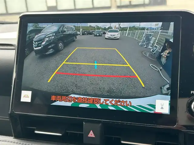 トヨタ ヴォクシー S－Z 大阪府 2022(令4)年 3.3万km アティチュードブラックマイカ 純正１０．５インチナビ/   フルセグTV/Bluetooth/USB/衝突軽減/バックモニター/１４インチ後席モニター/前席シートヒーター/両側パワースライドドア/レーダークルーズコントロール/横滑り防止装置/ドライブレコーダー/純正17インチアルミホイール/オートマチックハイビーム/コーナーセンサー/純正フロアマット/プッシュスタート/スマートキー/ハーフレザーシート/ＥＴＣ/ＬＥＤライト