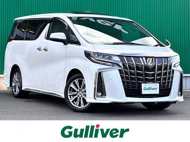 トヨタ アルファード S タイプゴールドⅢ 宮城県 2023(令5)年 2.6万km ホワイトパールクリスタルシャイン ツインムーンルーフ/スペアタイヤ/＝＝＝/セーフティセンス/・プリクラッシュセーフティ/・レーントレーシングアシスト/・ロードサインアシスト/・アダプティブハイビームシステム/・レーダークルーズコントロール（全車速追従機能付）/ブラインドスポットモニター/パーキングサポートブレーキ（後方接近車両/前後静止物）/純正12インチフリップダウンモニター（V12T-R68C）/9インチディスプレイオーディオ/・CD/DVDデッキ/・Bluetooth/バックカメラ/ビルトインETC/ミラー一体型ドライブレコーダー/AC100V/100Wコンセント/パワーバックドア/両側パワースライドドア/ハーフレザーシート/革巻きステアリング/電動パーキングブレーキ/ブレーキホールド/3眼LEDヘッドランプ/フォグランプ/オートライト/スマートキー＆プッシュスタート/純正18インチAW/フロアマット/ドアバイザー/W/サイド/カーテンエアバッグ