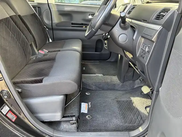 ダイハツ タント カスタム RS 高知県 2015(平27)年 9.8万km ブラックマイカメタリック (株)IDOMが運営する【じしゃロン高知店】の自社ローン専用車両になります。こちらは現金またはオートローンご利用時の価格です。自社ローンご希望の方は別途その旨お申付け下さい