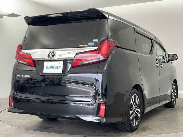 トヨタ アルファード S Cパッケージ 兵庫県 2019(令1)年 3.7万km ブラック ・アルパイン11インチナビ&BT&CD&DVD&USB&SD&TV/・バックカメラ/・ビルドインETC/・Toyota Safety Sense/・プリクラッシュセーフティ/・レーンディパーチャーアラート/・オートマチックハイビーム/・先行車発進告知機能/・パーキングサポートブレーキ（前後方静止物）/・車両接近通報装置/・ブラインドスポットモニター/・レーダークルーズコントロール/・クリアランスソナー/・三列シート/・電動リアゲート/・純正フロアマット/・ウォークスルー/・レザーシート/・パワーシート（運転席・助手席）/・メモリーシート（運転席）/・シートヒーター（運転席・助手席）/・エアシート（運転席・助手席）/・ステアリングヒーター/・両側パワースライドドア/・デジタルインナーミラー/・ABS/・横滑り防止機能/・前後コーナーセンサー/・盗難防止装置/・オートライト/・LEDヘッドライト/・W＋サイドエアバック/・カーテンエアバック/・MTモード付AT/・スマートキー/・スペアキー/・WACエアコン