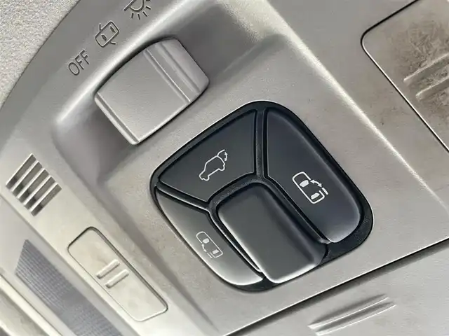 トヨタ アルファード 240S Cパッケージ 大阪府 2012(平24)年 10.5万km ダークバイオレットマイカメタリック (株)IDOMが運営する【じしゃロン東大阪店】の自社ローン専用車両になります。こちらは現金またはオートローンご利用時の価格です。自社ローンご希望の方は別途その旨お申付け下さい/純正８型ナビ　【ＮＨＺＮ－Ｘ６１Ｇ】　/バックカメラ/クルーズコントロール/パワーシート/メモリーシート/両側パワースライドドア/ＷＡＣ/HIDヘッドライト/オートハイビーム/コーナーセンサー/ビルトインＥＴＣ/スマートキー＆プッシュスタート/純正アルミホイール/ステアリングスイッチ/取説 （車両・ナビ）＆保証書