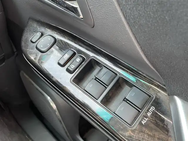 トヨタ アルファード 240S Cパッケージ 大阪府 2012(平24)年 10.5万km ダークバイオレットマイカメタリック (株)IDOMが運営する【じしゃロン東大阪店】の自社ローン専用車両になります。こちらは現金またはオートローンご利用時の価格です。自社ローンご希望の方は別途その旨お申付け下さい/純正８型ナビ　【ＮＨＺＮ－Ｘ６１Ｇ】　/バックカメラ/クルーズコントロール/パワーシート/メモリーシート/両側パワースライドドア/ＷＡＣ/HIDヘッドライト/オートハイビーム/コーナーセンサー/ビルトインＥＴＣ/スマートキー＆プッシュスタート/純正アルミホイール/ステアリングスイッチ/取説 （車両・ナビ）＆保証書