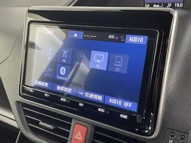 トヨタ ノア ハイブリッド Si ダブルバイビーⅡ 埼玉県 2019(平31)年 4.9万km 黒 １２型後席モニター　両側電動ドア　９型ナビ　衝突軽減　前後ドラレコ　前席シートヒーター　ハーフレザー　ＥＴＣ　バックカメラ　フルセグ　クルコン　ＣＤ　ＤＶＤ　ＢＴ　スマートキー　純正フロアマット