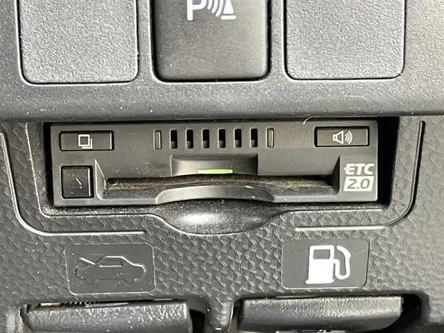 トヨタ ルーミー カスタムG 東京都 2021(令3)年 1.7万km 黒 純正9型ナビ/TV/CD/DVD/バックカメラ/純正12.1型フリップダウンモニター/モデリスタエアロ /前席シートヒーター/ウェルカムパワースライドドア/ビルトインETC2.0/ドライブレコーダー/追従クルーズ