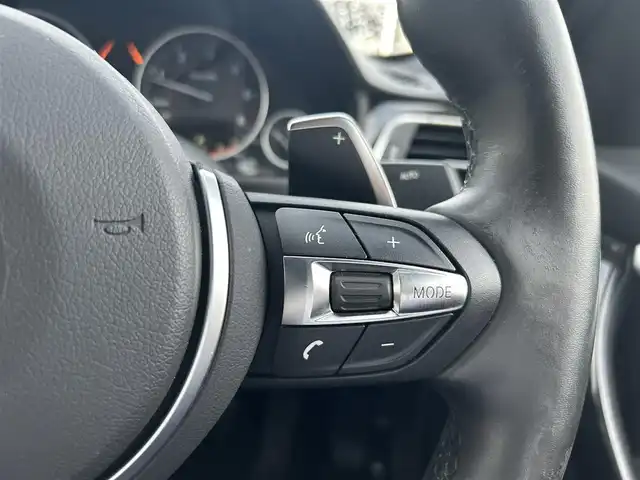 ＢＭＷ ３２０ｄ Mスポーツ 滋賀県 2018(平30)年 3.7万km サファイアブラックP ハイラインパッケージ/レザーシート／メモリ付きパワーシート/アドバンスドアクティブセーフティパッケージ/ヘッドアップディスプレイ/クルーズコントロール(追従走行有り)/純正HDDナビ/【CD/DVD/BT】/バックカメラ/車線逸脱警報/車線逸脱制御/横滑り防止/シートヒーター/コーナーセンサー/ミラー一体型ETC/ドライブレコーダー/パドルシフト/オートワイパー/オートライト/純正LEDライト/スマートキー/プッシュスタート/MTモード付きAT/アイドリングストップ/純正アルミホイール 19インチ/ウインカーミラー