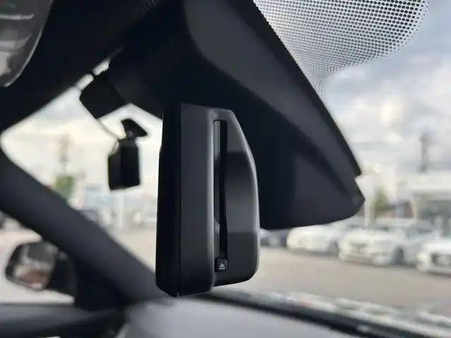 ＢＭＷ ３２０ｄ Mスポーツ 滋賀県 2018(平30)年 3.7万km サファイアブラックP ハイラインパッケージ/レザーシート／メモリ付きパワーシート/アドバンスドアクティブセーフティパッケージ/ヘッドアップディスプレイ/クルーズコントロール(追従走行有り)/純正HDDナビ/【CD/DVD/BT】/バックカメラ/車線逸脱警報/車線逸脱制御/横滑り防止/シートヒーター/コーナーセンサー/ミラー一体型ETC/ドライブレコーダー/パドルシフト/オートワイパー/オートライト/純正LEDライト/スマートキー/プッシュスタート/MTモード付きAT/アイドリングストップ/純正アルミホイール 19インチ/ウインカーミラー