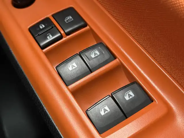 トヨタ ヴォクシー ZS 千葉県 2015(平27)年 7.8万km ブラッキッシュアゲハガラスフレーク 純正９インチメモリナビ/CD/DVD/Bluetooth/フルセグ/純正フリップダウンモニター/モデリスタエアロ/両側パワースライドドア/バックカメラ/ドアバイザー/ドライブレコーダー/ビルトインETC/純正１６インチAW/純正フロアマット/プッシュスタート/スマートキー