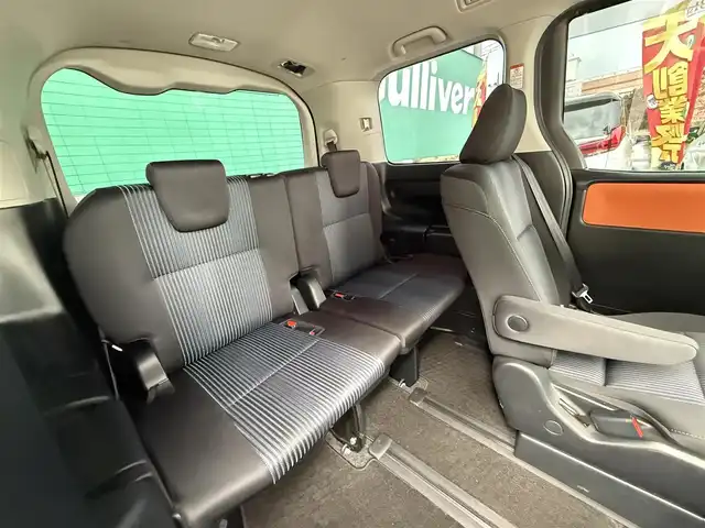 トヨタ ヴォクシー ZS 千葉県 2015(平27)年 7.8万km ブラッキッシュアゲハガラスフレーク 純正９インチメモリナビ/CD/DVD/Bluetooth/フルセグ/純正フリップダウンモニター/モデリスタエアロ/両側パワースライドドア/バックカメラ/ドアバイザー/ドライブレコーダー/ビルトインETC/純正１６インチAW/純正フロアマット/プッシュスタート/スマートキー