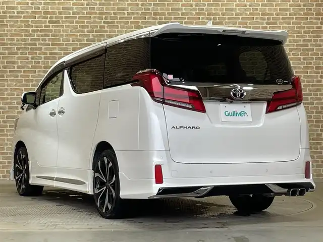 トヨタ アルファード S タイプゴールド 岩手県 2020(令2)年 8.4万km ホワイトパールクリスタルシャイン ワンオーナー/４WD/寒冷地仕様/モデリスタスポイラー/モデリスタ20インチアルミホイール/12インチ後席ディスプレイ/両側パワースライドドア/パワーバックドア/三眼LEDヘッドランプ/トヨタセーフティセンス/プリクラッシュセーフティ/レーダークルーズコントロール/レーントレーシングアシスト/ロードサインアシスト/アダプティブハイビームシステム/クリアランスソナー/パーキングサポートブレーキ/オートブレーキホールド/MTモード付AT/AC100V100Wアクセサリーコンセント/純正ディスプレイオーディオ/AppleCarPlay・AndroidAuto/リヤオートエアコン/オットマン/バックカメラ/ETC/ワイパーデアイサー/フロント・リアフォグランプ/純正アルミホイール積み込みあり