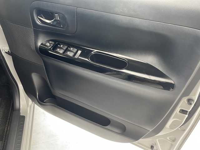 ダイハツ ムーヴ キャンバス X ブラックインテリア リミテッド SAⅢ 沖縄県 2018(平30)年 7.1万km スムースグレーマイカメタリック/ファイアークォーツレッドメタリック 2トーン パナソニックナビ（CN-AS300WD)/（フルセグＴＶ　ＤＶＤ　ＣＤ　Ｂｌｕｅｔｏｏｔｈ）/パノラマモニター/両側パワースライドドア/ＥＴＣ/ステアリングスイッチ/純正フロアマット/スマートキー/プッシュスタート/スマートアシストＩＩＩ/オートライト/オートマチックハイビーム/アイドリングストップ