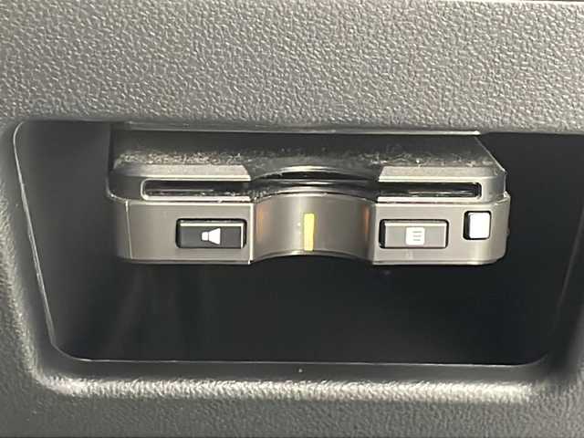 ダイハツ ムーヴ キャンバス X ブラックインテリア リミテッド SAⅢ 沖縄県 2018(平30)年 7.1万km スムースグレーマイカメタリック/ファイアークォーツレッドメタリック 2トーン パナソニックナビ（CN-AS300WD)/（フルセグＴＶ　ＤＶＤ　ＣＤ　Ｂｌｕｅｔｏｏｔｈ）/パノラマモニター/両側パワースライドドア/ＥＴＣ/ステアリングスイッチ/純正フロアマット/スマートキー/プッシュスタート/スマートアシストＩＩＩ/オートライト/オートマチックハイビーム/アイドリングストップ