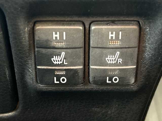 トヨタ ノア ハイブリッド Si ダブルバイビーⅢ 千葉県 2021(令3)年 4.1万km ホワイトパールクリスタルシャイン モデリスタエアロ　10型ナビNSZN-Z68T　フリップダウンモニター　バックカメラ　両側電動スライドドア　シートヒーター　セーフティセンス　２．０ETC　クルコン　ドラレコ　コンビハンドル　LED