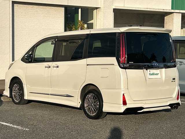 トヨタ ノア ハイブリッド Si ダブルバイビーⅢ 東京都 2021(令3)年 4.1万km ホワイトパールクリスタルシャイン モデリスタエアロ　10型ナビNSZN-Z68T　フリップダウンモニター　バックカメラ　両側電動スライドドア　シートヒーター　セーフティセンス　２．０ETC　クルコン　ドラレコ　コンビハンドル　LED